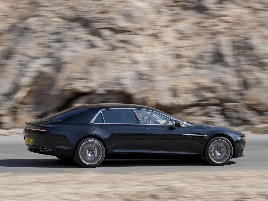  Aston Martin Lagonda Taraf 2015 года  (фото 2 из 43)